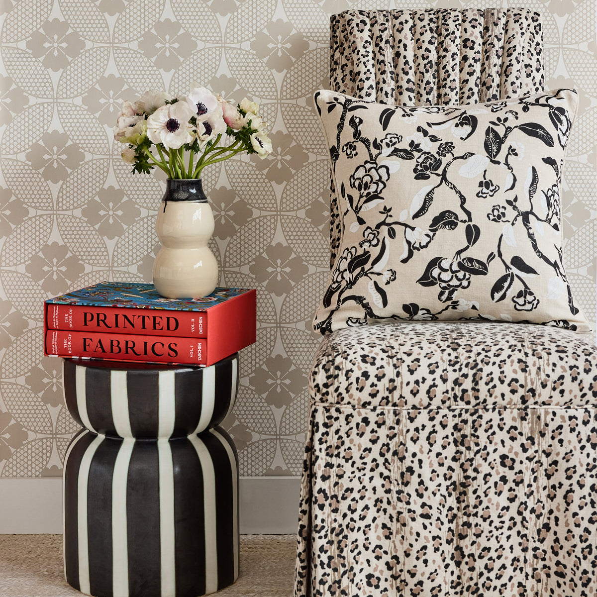 Flowerette Belgian Linen Pillow