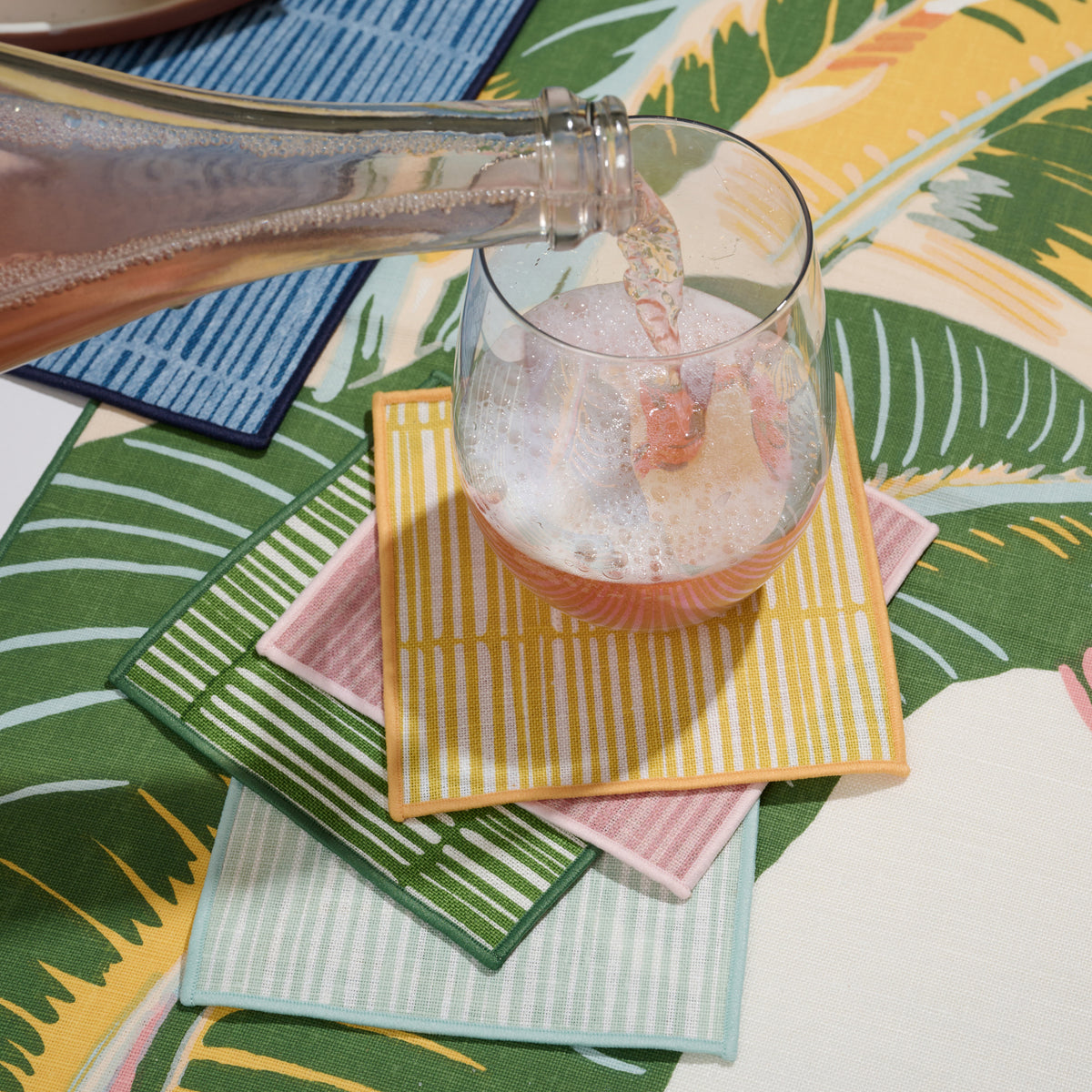 Martinique® Linen Table Runner - Seadrift