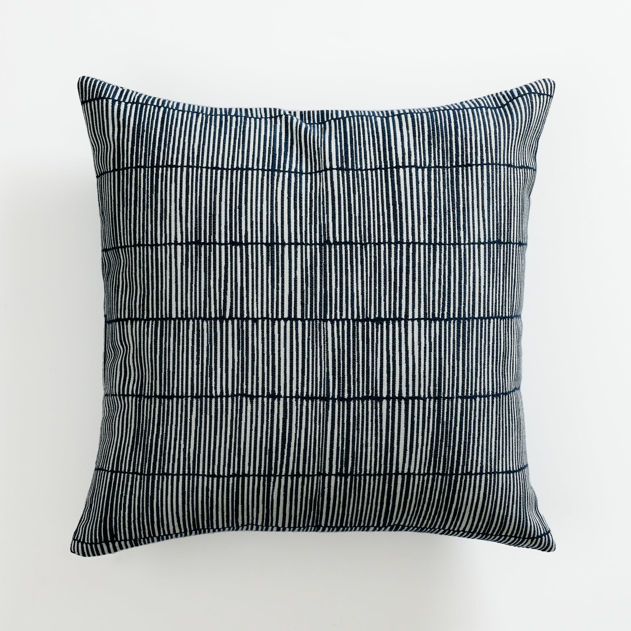 Black and white sunbrella pillows discount